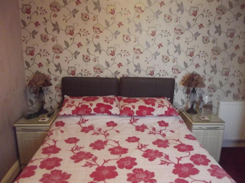 Tudor House Great Yarmouth Room photo