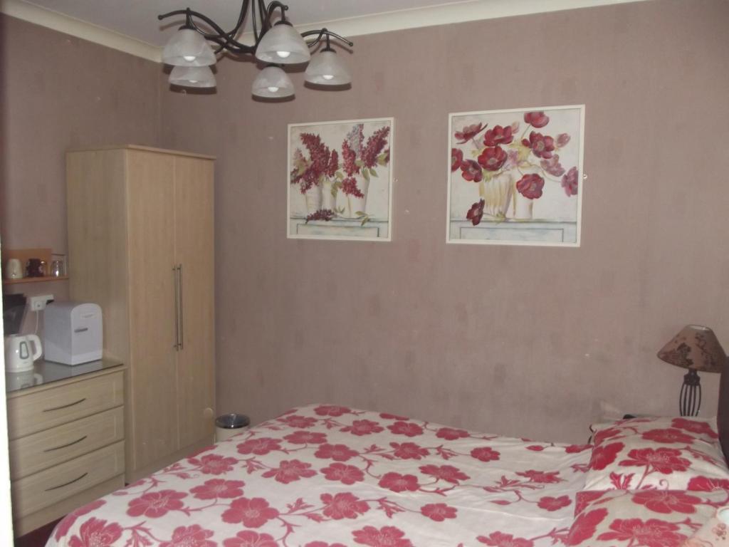 Tudor House Great Yarmouth Room photo